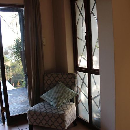 Patogeng Self Catering - Da Gama Dam view Villa White River Bagian luar foto